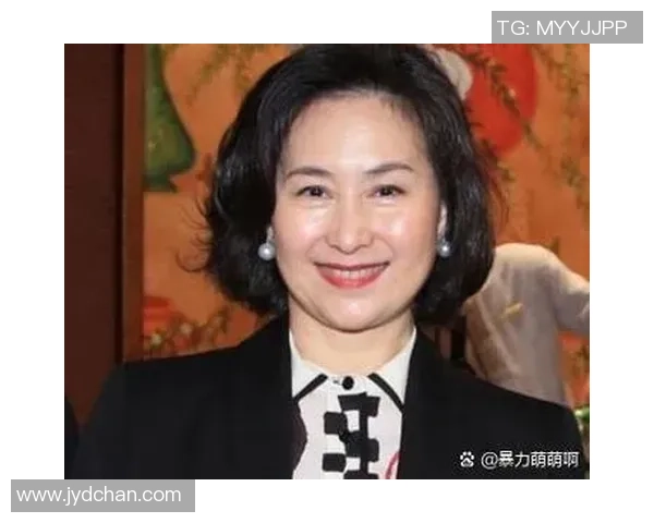 杨静专访:从初学者到攀岩高手的心路历程与成长故事 杨静专访:从初学者到攀岩高手的心路历程与成长故事